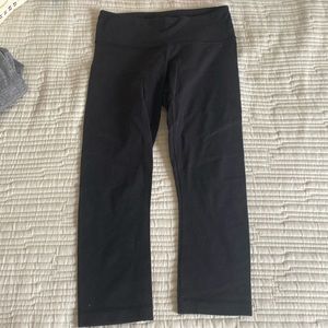 Black lululemon leggings